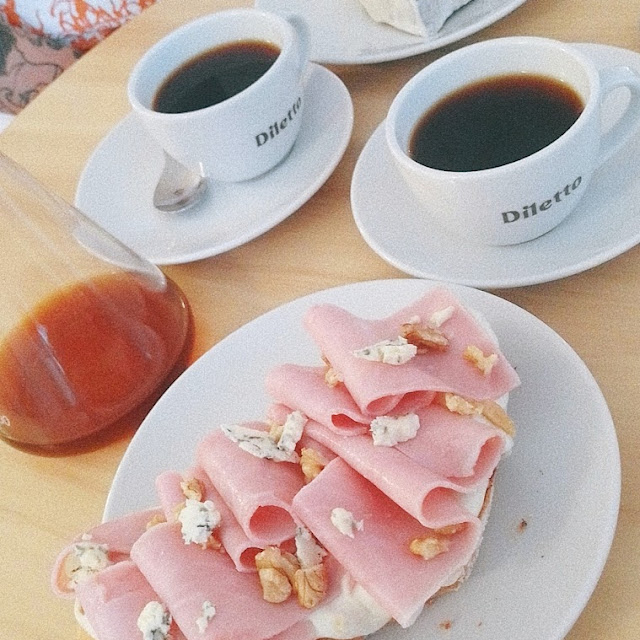 Tostón de Queso Azul Y Jamón