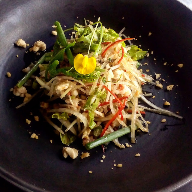 Green Papaya Salad Som Tam