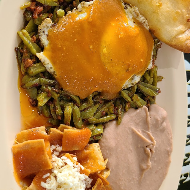 Nopales Con Chorizo