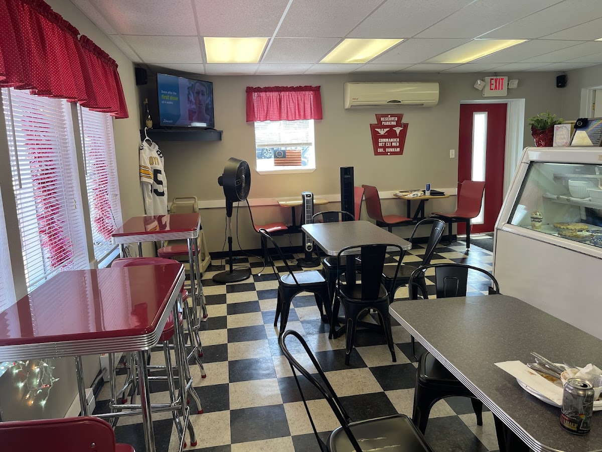 Doc's Bar-B-Q and Smokehouse