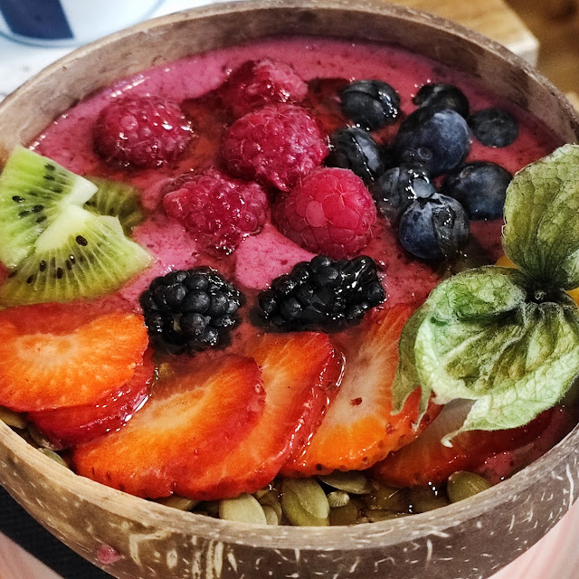 Red Berry Yogurt Bowl