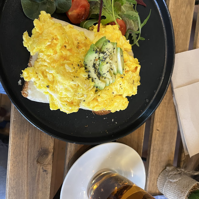 Scrambled Eggs and Toast