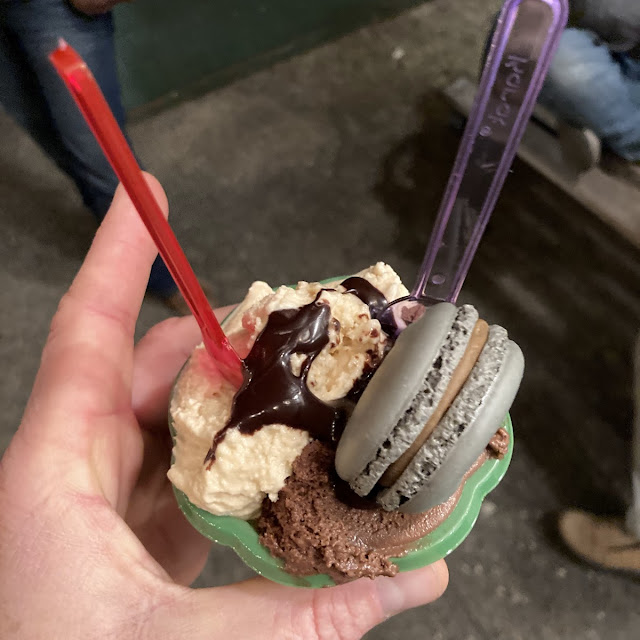 Small Sundaes