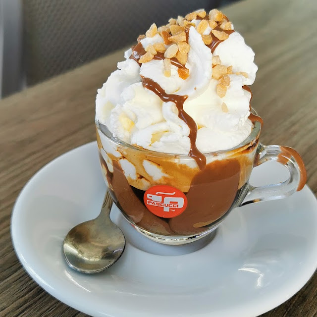 Caffè Con Panna E Nutella