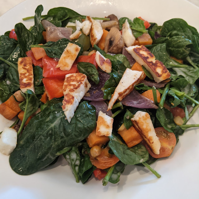 Halloumi Vegetable Salad