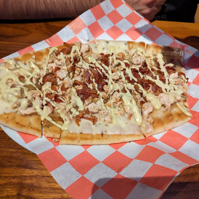 Flat Bread Caprese w Chicken