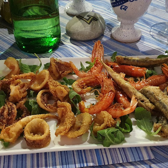 Frittura Di Calamari E Gamberi Rossi Di Mazara Del Vallo