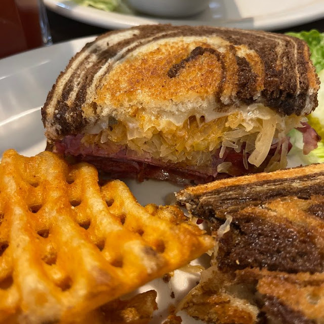 Char-Grilled Chicken Reuben Sandwich