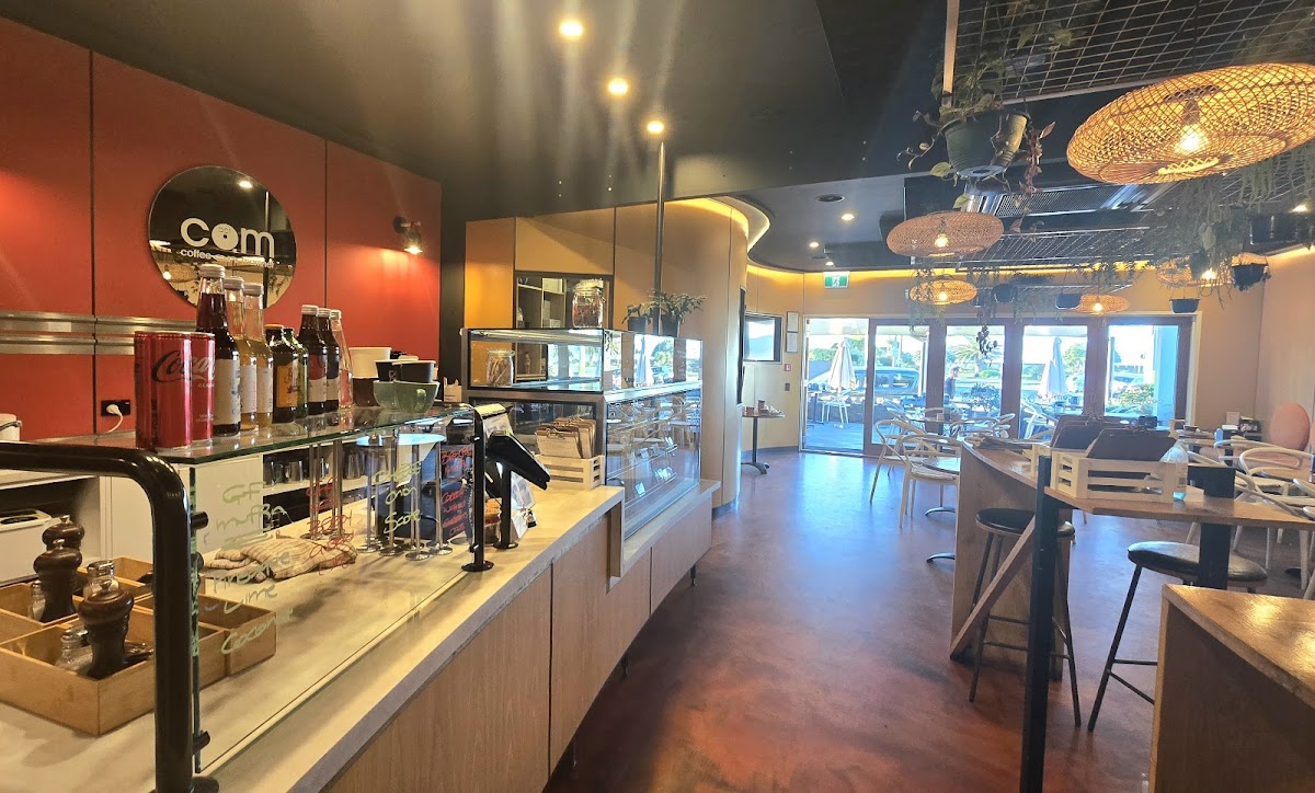 DotCom Cafe