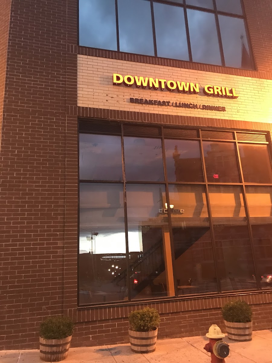 DOWNTOWN GRILL