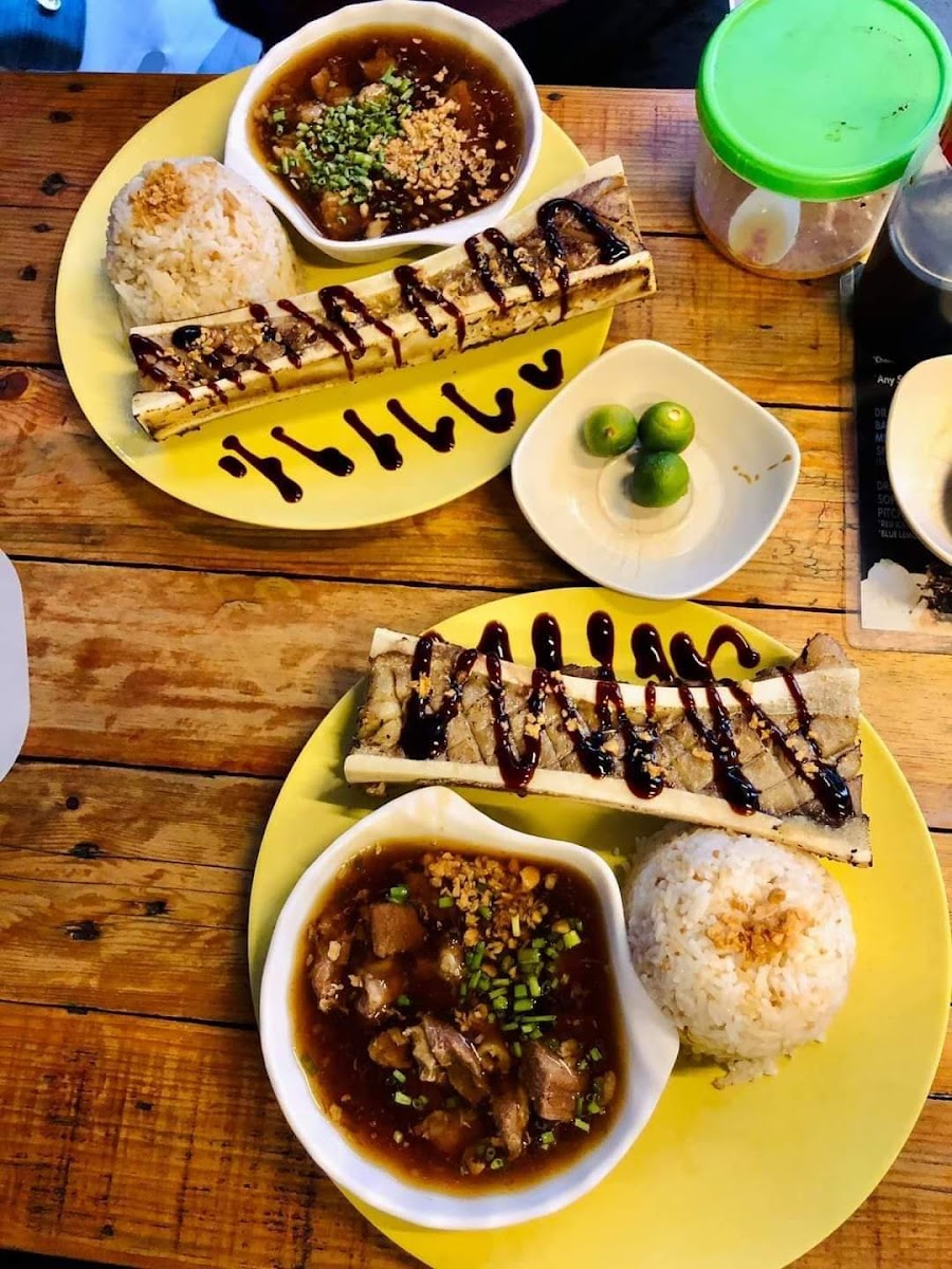 DR. Pares Food House