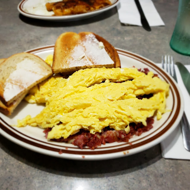 Eggs Toast and Hash