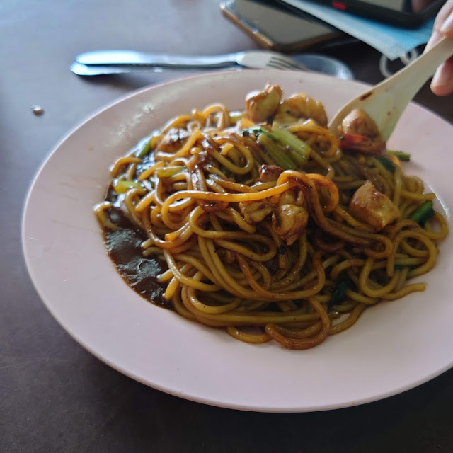 Mee Hailam