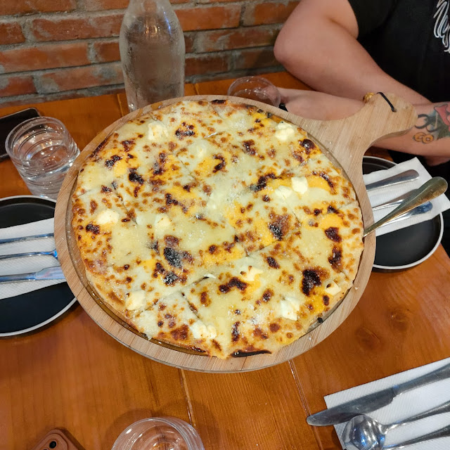 Quattro Formaggi Pizza