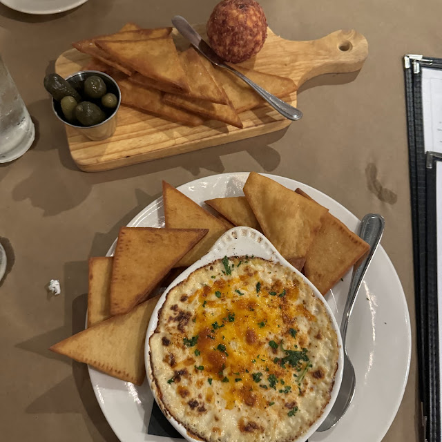Warm Crab & Hoop Cheese Dip