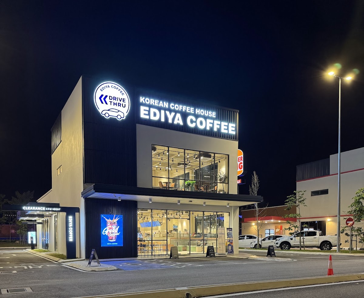 EDIYA COFFEE DT, Elmina Lakeside Mall