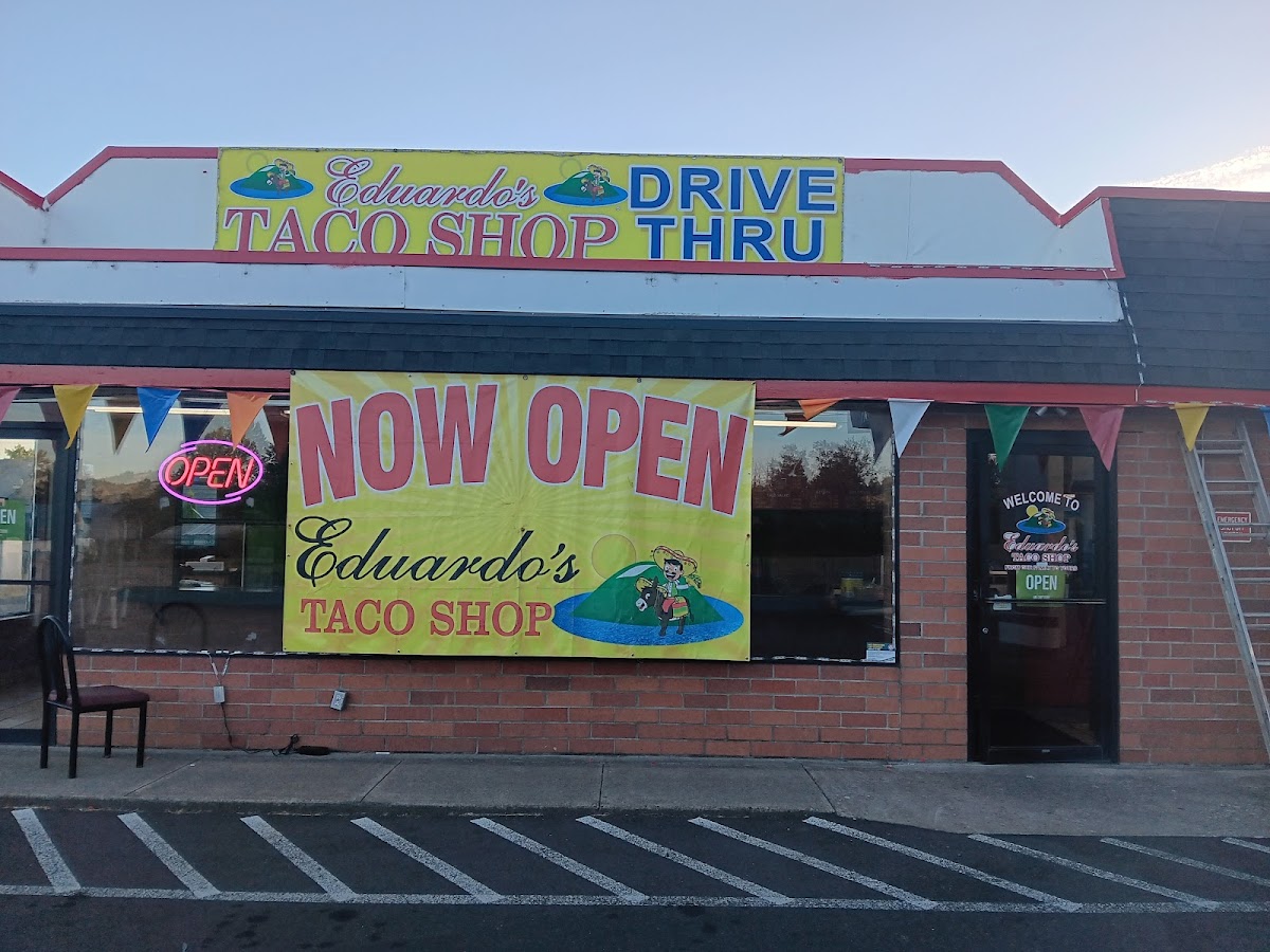 Eduardo's taco shop