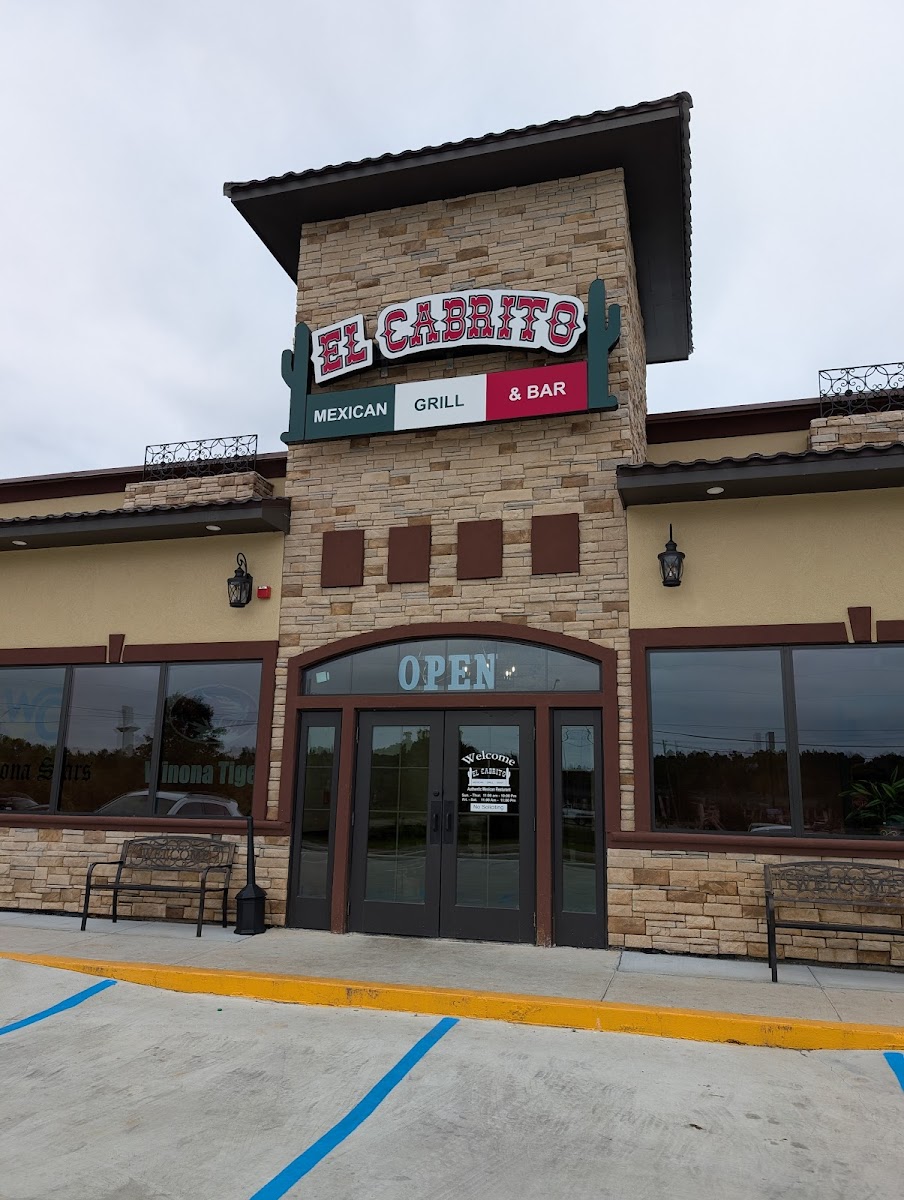 El Cabrito Grill & Bar