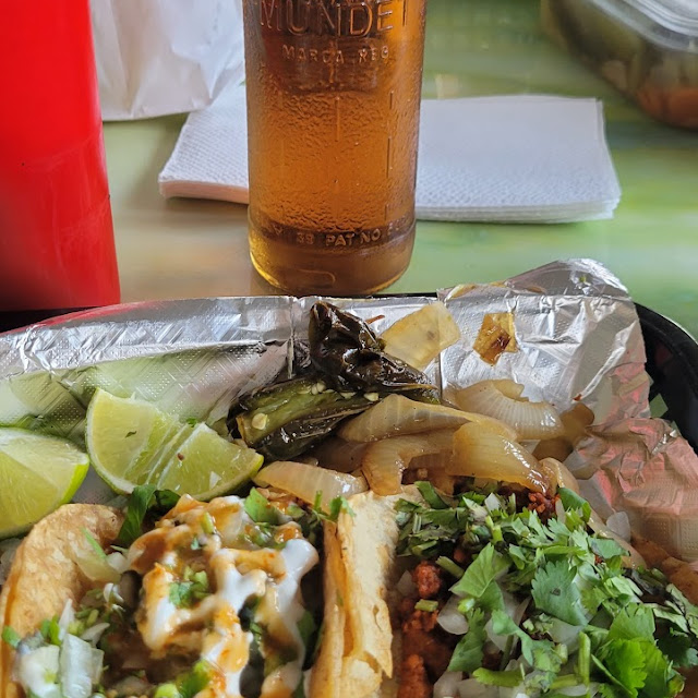 Tacos De Pollo Y Chorizo Taco