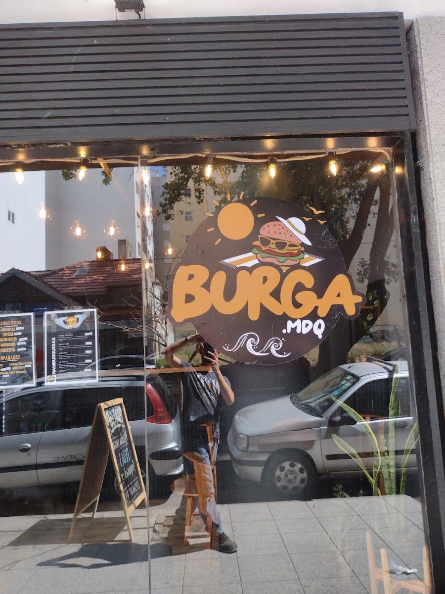 EL CHAMÁN (BURGA.MDQ)
