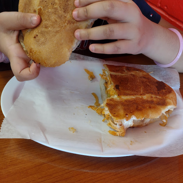 Torta De Pollo