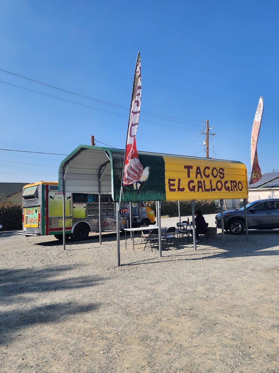 El Gallo Giro