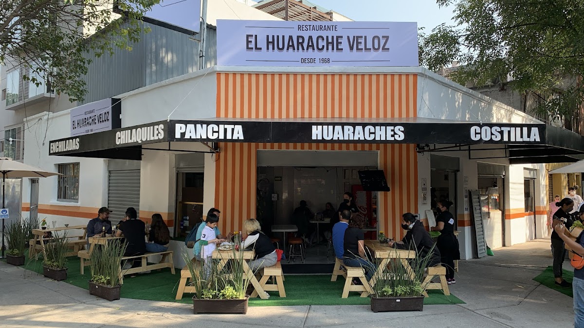 EL HUARACHE VELOZ