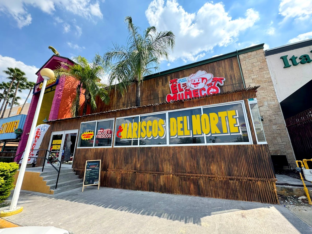El Muñeco Plaza Real