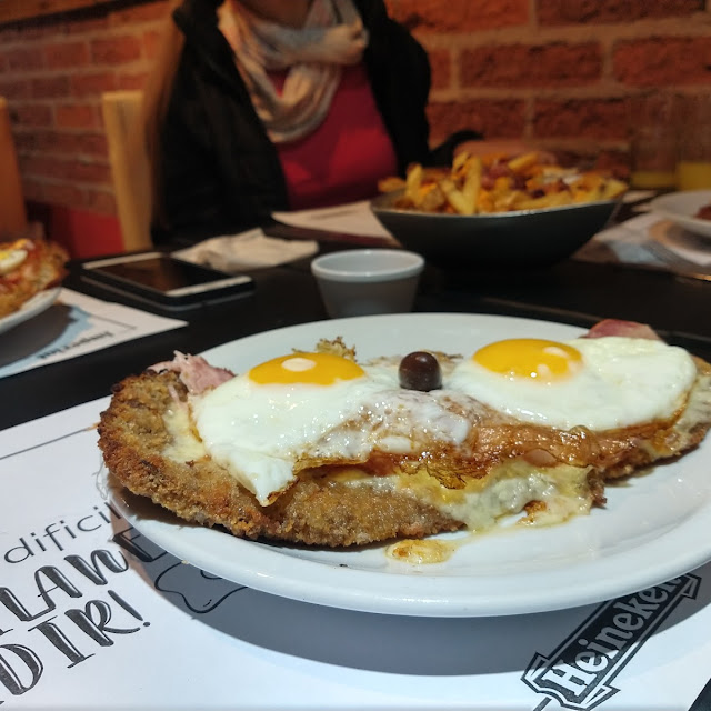 Milanesa A Caballo Con Papas Fritas