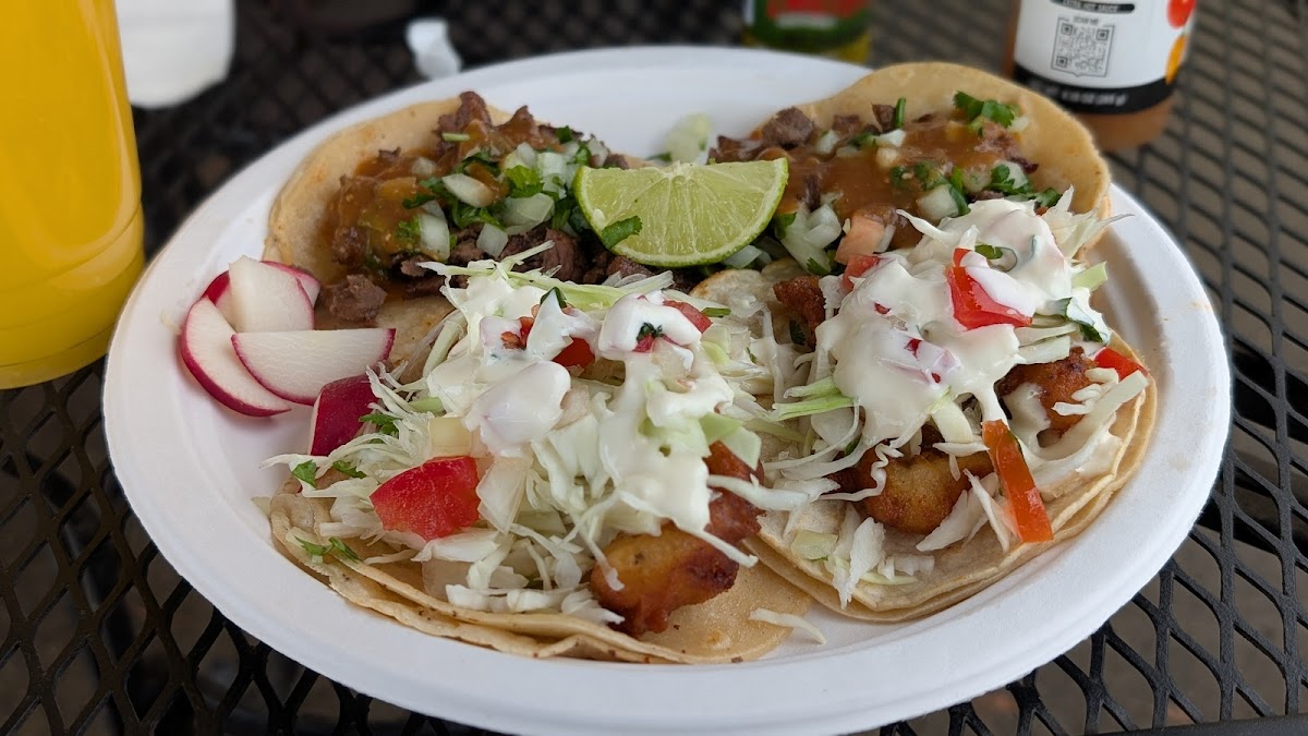 El Pescador Mariscos/Seafood