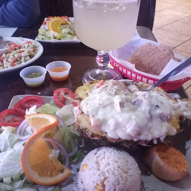 Piña Rellena
