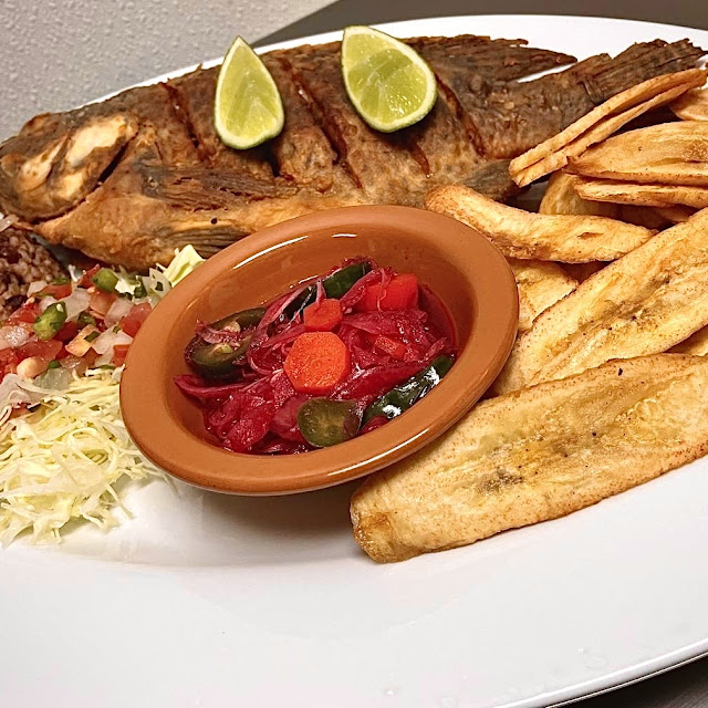 Pescado Plate
