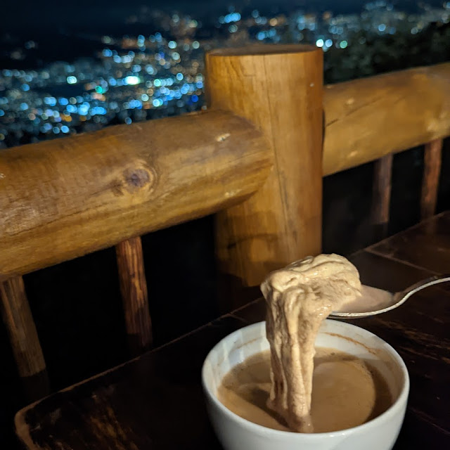 Chocolate Con Queso