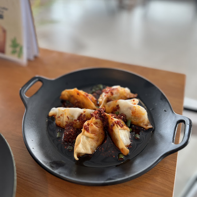 Dumpling with Chili Oil