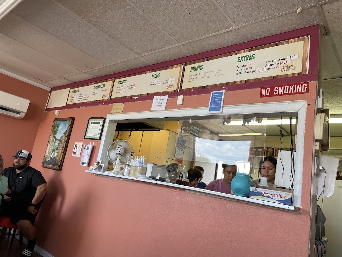 Elva's Taco Casa