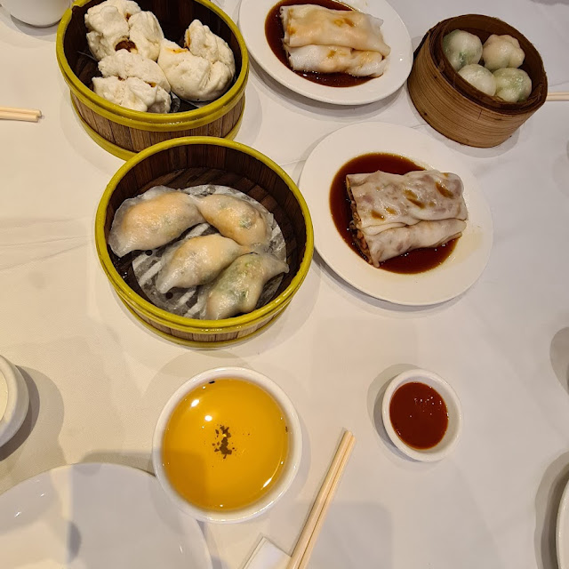 dim sim siu mai dish 蟹肉烧卖皇碟