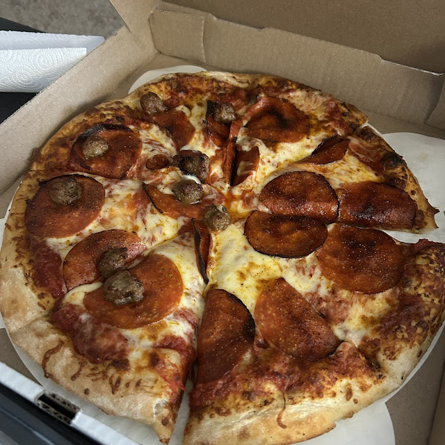 Custom Medium Pizza with Pepperoni & Italian Sasuage