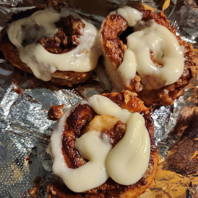 Enzo's Stuffed Cinnamon Rolls