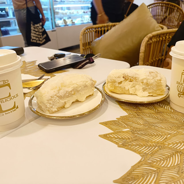White Chocolate Macadamia and Milky Cheesebread