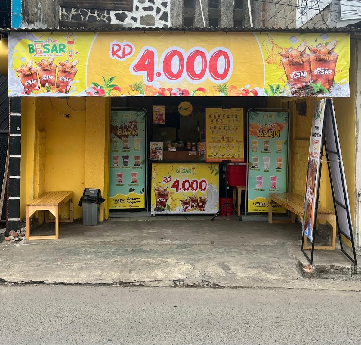 Es Teh Besar Komarudin Penggilingan