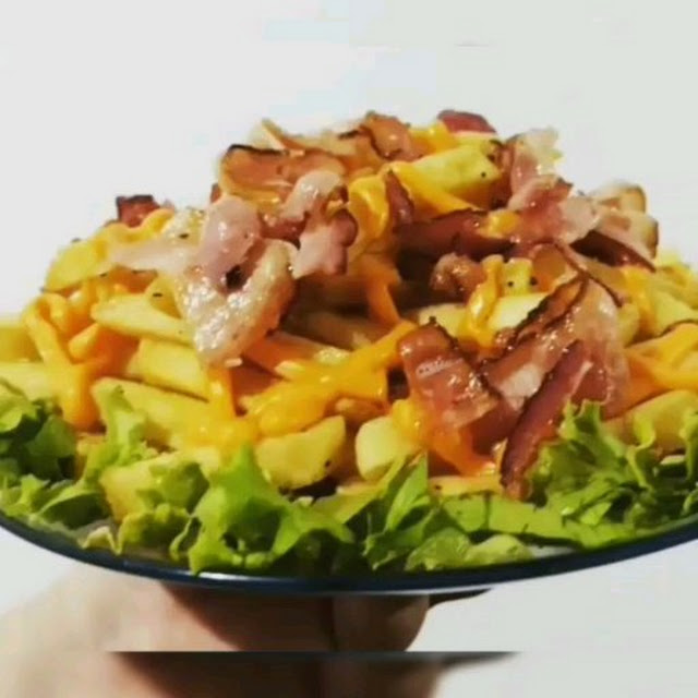Batata Com Cheddar E Bacon