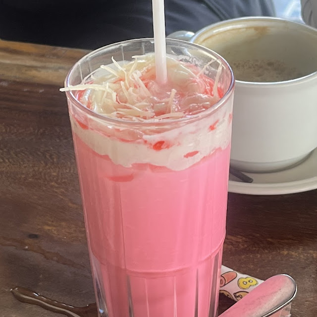 Strawberry Cheese Milkshake