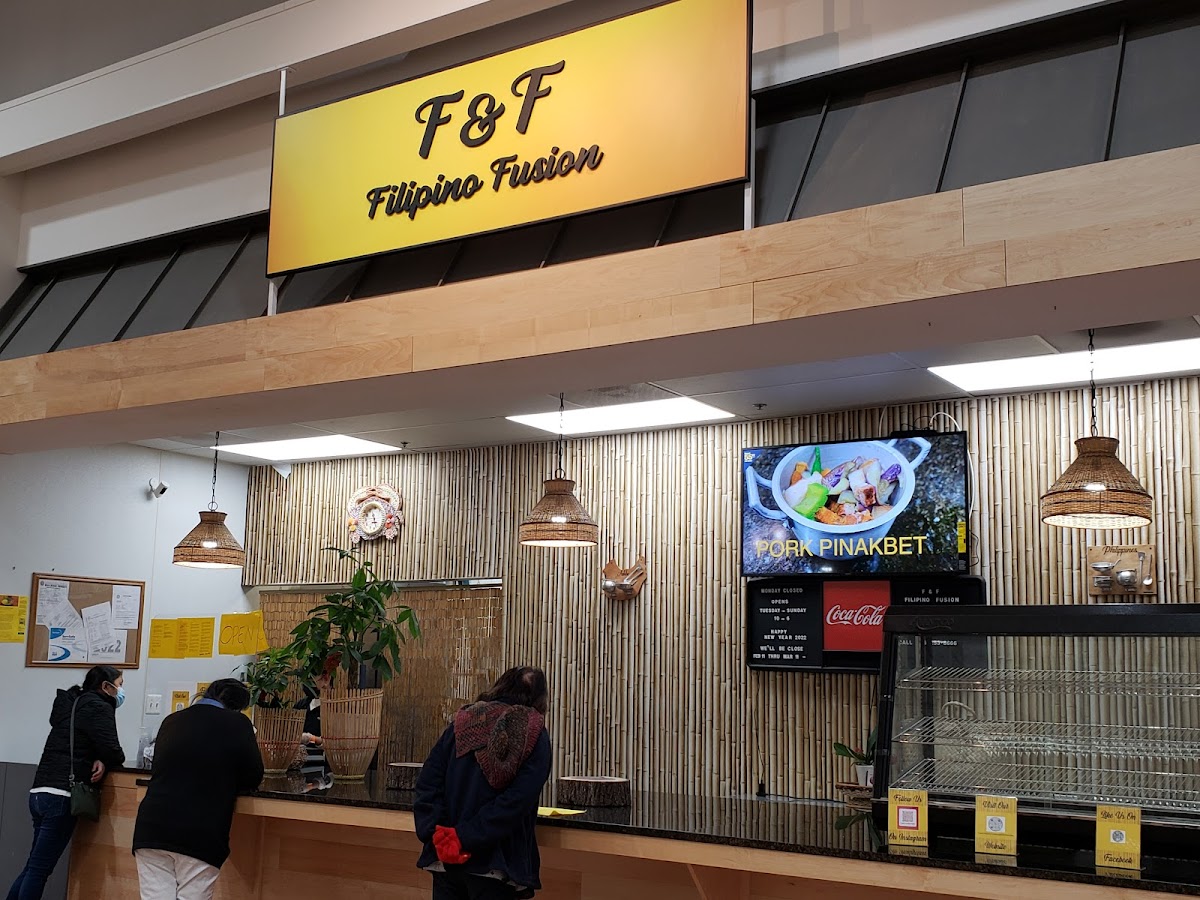 F & F - Chantilly