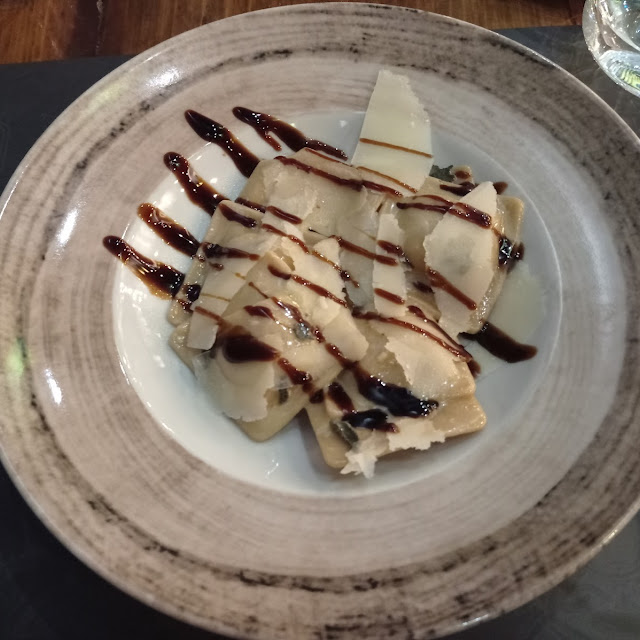 Scaglie Di Parmigiano