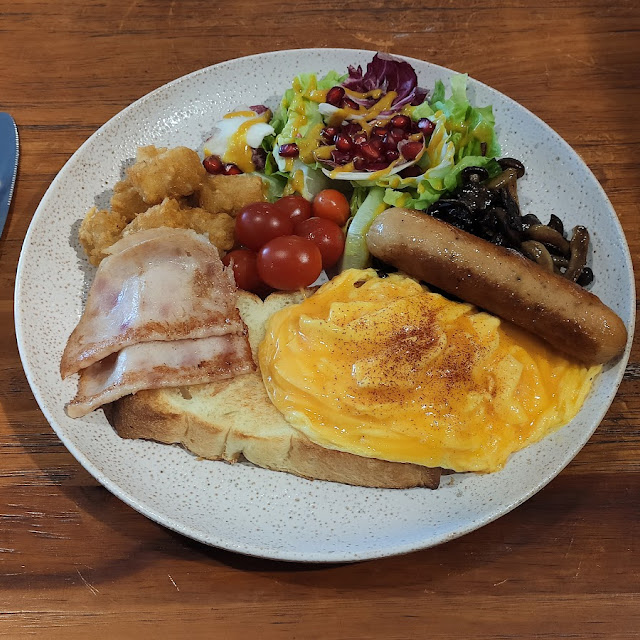 Loaded Scramble Egg & Shroom