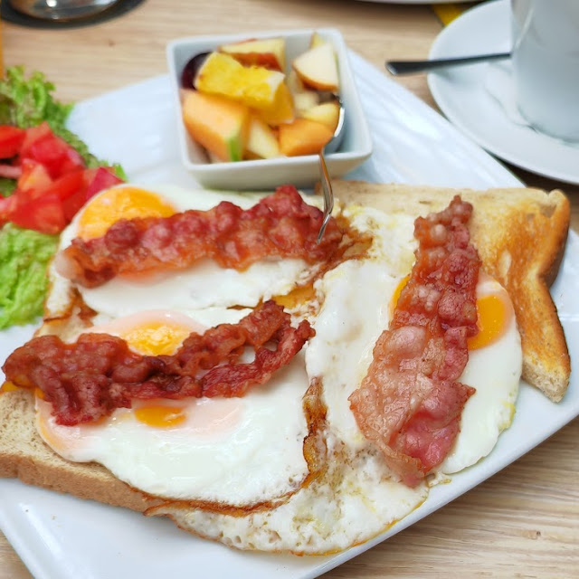 Amerikanisches Frühstück