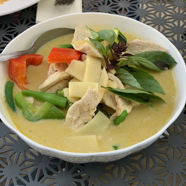 Green Chicken Curry