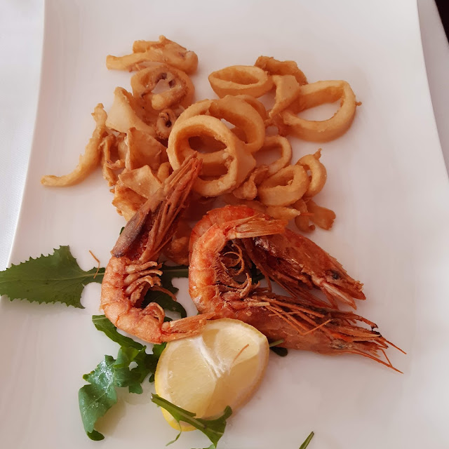 Frittura Di Calamari E Gamberi