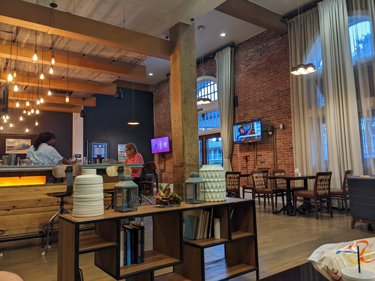 Five Oaks Restaurant and Taproom