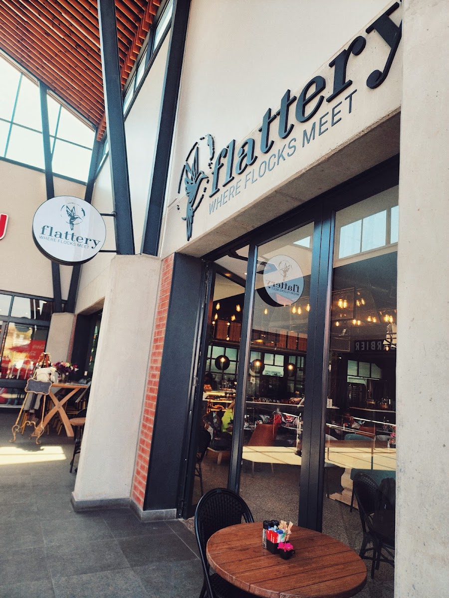 Flattery Cafe